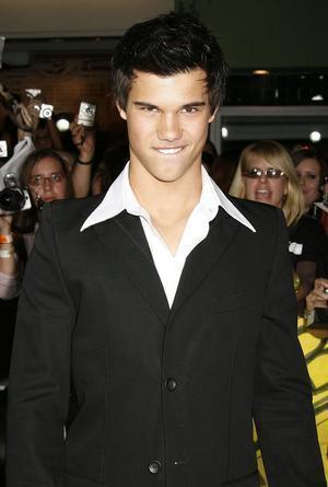 taylor-lautner-jacob-black